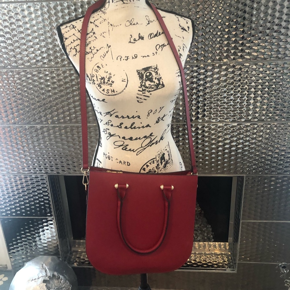 Purse leather burgundy color from Italy